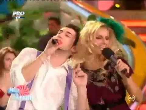 Andreea & Smiley - Hooky Song | live @ Made in Romania