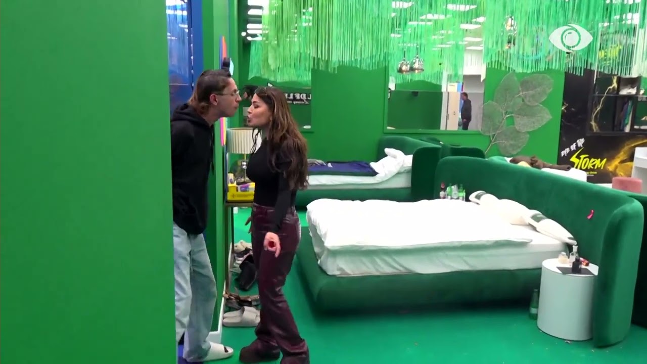 “Çfarë nuk më ke thënë…”/ Danja përlotet gjatë debatit me Rozanën: Të kam dashur shumë…