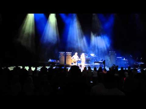 Metric - Gimme Sympathy Acoustic - Dallas 12/14/12