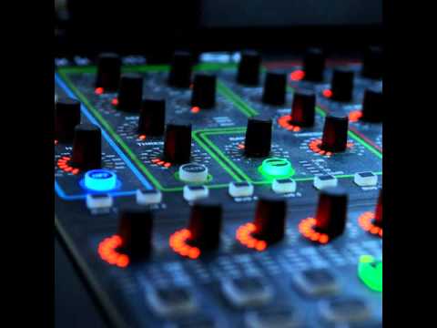 KID KOMAS & BINGO PLAYERS - GET GIRLS (KROSTTER MA$H UP)