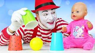 Der Clown zaubert. Das verschwundene Kügelchen. Spielzeug Video mit Baby Born