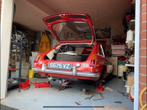 1969 MGB GT Rolling Restoration - Rear Suspension (Part 2)