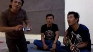 Download lagu TRIAMOR TRIO mp3 Download lagu TRIAMOR TRIO mp3