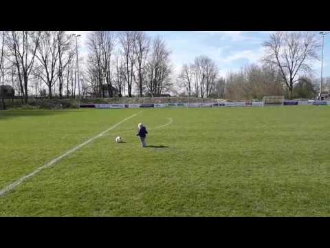 Super voetbal talent 16 maanden, @FC Oudewater.