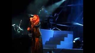 NOEMI  FIORI D'ACCIAIO