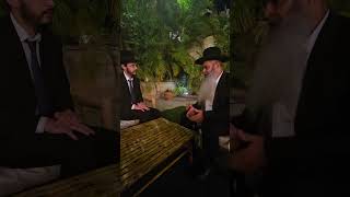 #המלחמה_עם_איראן - יש מה לפחד? חובה צפייה! #טיפ_לחיים - הרב רפאל זר & הרב שמואל זר (הרב רפאל זר) - התמונה מוצגת ישירות מתוך אתר האינטרנט יוטיוב. זכויות היוצרים בתמונה שייכות ליוצרה. קישור קרדיט למקור התוכן נמצא בתוך דף הסרטון