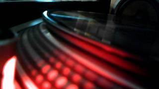 AKAI MPC4000 + Vinyl samples hip hop beat play &quot;Taxi&quot;