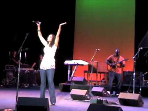 Michelle Bonilla sings 