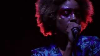 Massive Attack - Babel (Live - Fuji Rock 2010)