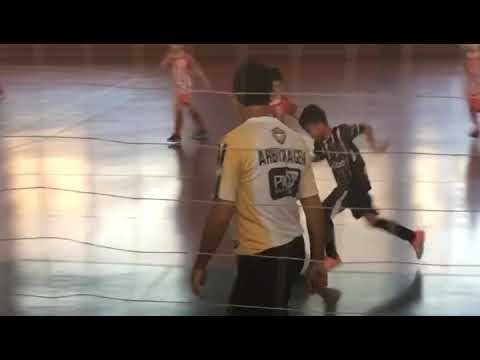 JULIO ZOLYONI 6 ANOS UM GOL COM A CANHOTA DEVASTADORA