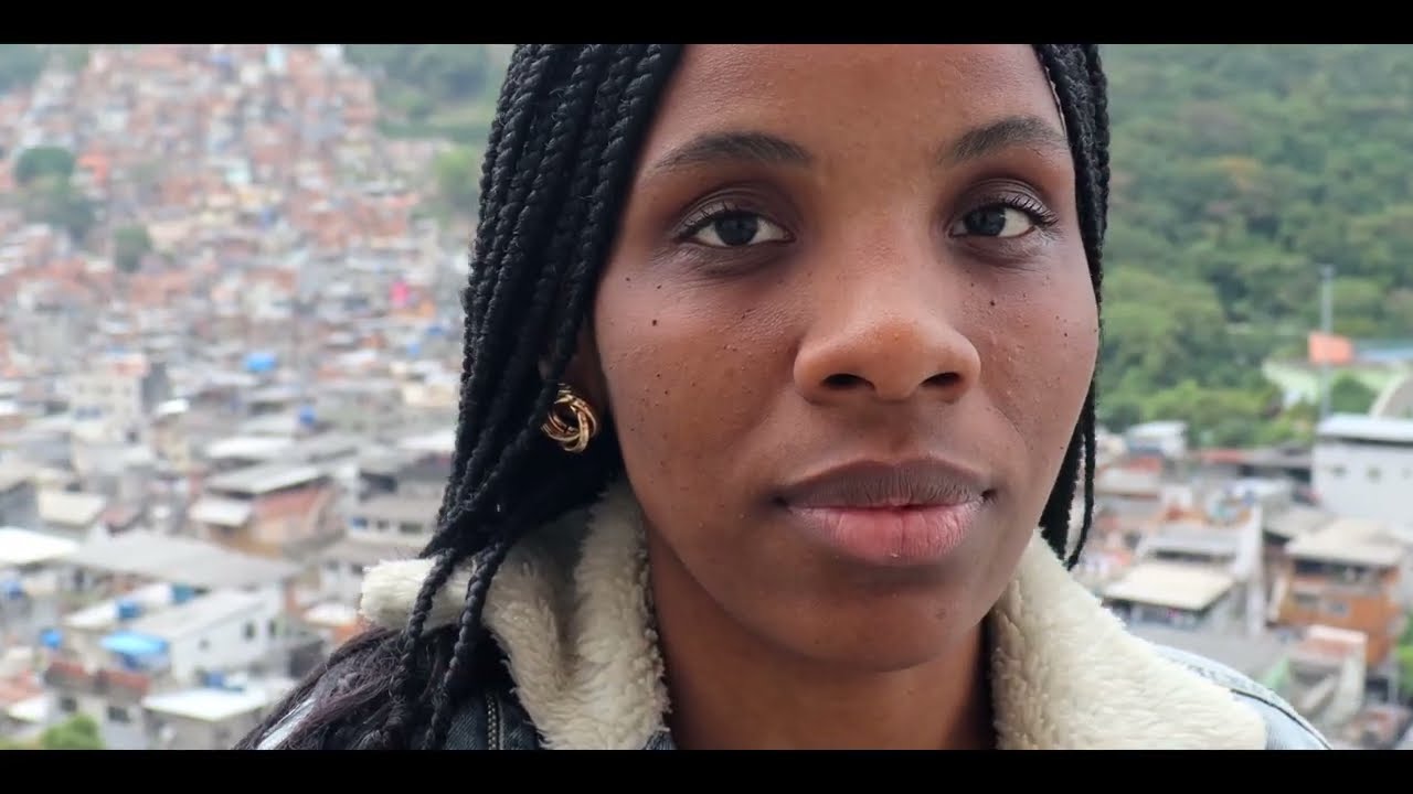 Cidades Florescentes: De Mulheres e Favelas