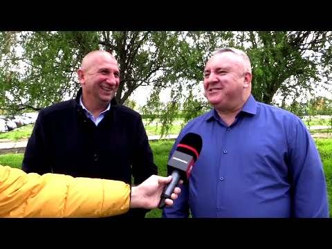 Poetul Mihai Iosif a fost prezentat la Baia Mare! Șeful Vasile Miriuță l-a primit cu bilețele