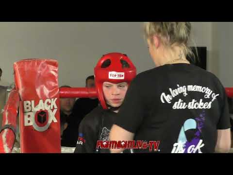 War of the Warriors 3 Kickboxing Doriana V Logan Fox