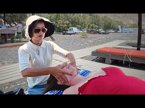 MASAJE de CABEZA EXPRÉS en una playa de SANTORINI, Grecia