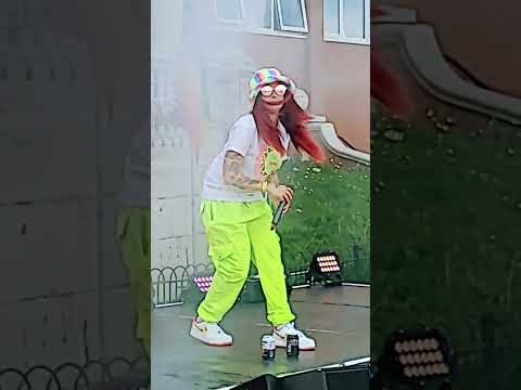 YouTube Thumbnail