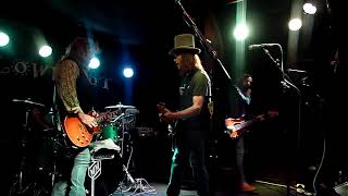 Dan Baird & Homemade Sin - Shake It Till It's Sore