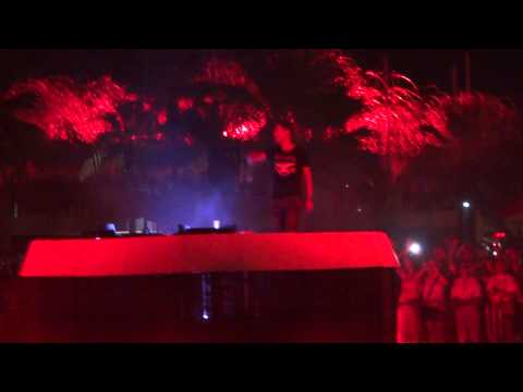 Armin Van Buuren | Fireball vs. Outside Ushuaia Ibiza @arminvanbuuren Mashup @ushuaiaibiza