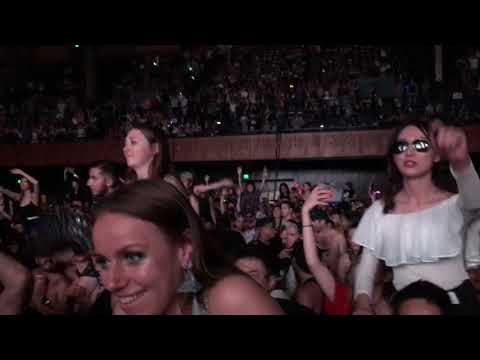 Markus Schulz - Upon My Shoulders - DreamState (live)