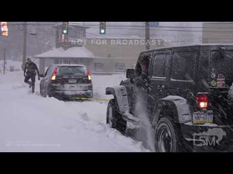 1-17-2022 Erie, Pa Massive snow storm leaves cars stranded everywhere- people digging out
