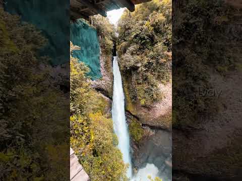 🌊 ¡El Pailón del Diablo es IMPRESIONANTE! 😱🇪🇨 | Baños de Agua Santa
