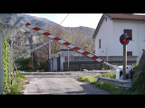 Spoorwegovergang Pellezzano (I) // Railroad crossing // Passaggio a livello