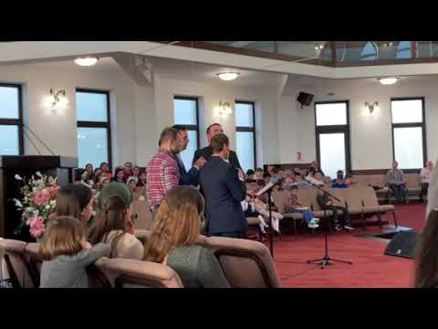 E-a treia zi de când muri - Grup barbatesc Vicov de Sus