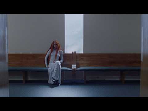 Ravyn Lenae - Never Let Me Go