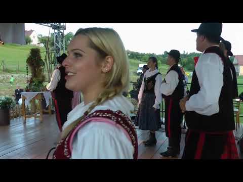 ZPiT Iwkowianie na dożynkach gminnych w Złotej 2013 r.