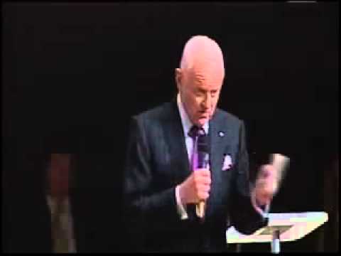 (1_9) Munk Debates_ Tony Blair vs Christopher Hitchens