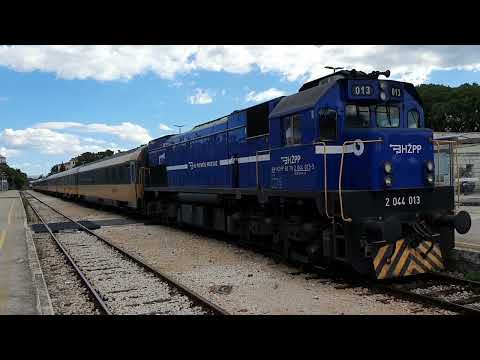 Le train Regiojet quitte Split pour Prague