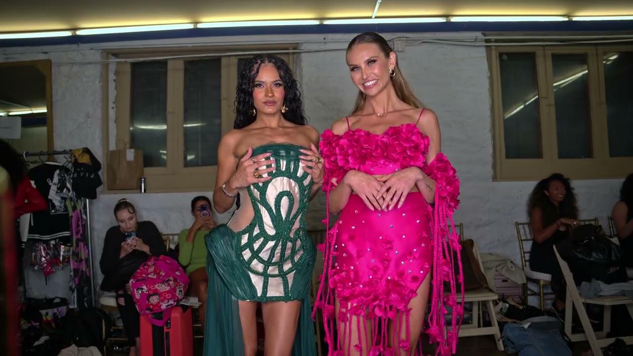 Model Rosemary Costello and Monique Kivella pose on the red carpet  @artheartsfashion NYFW