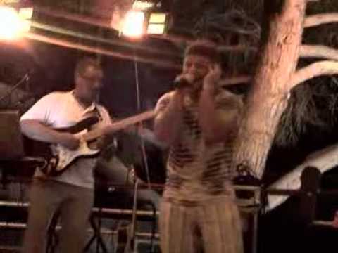 MUSICA LOTZORAI_PSIKE_FEAT_EL CORONEL..LA DISTANZA_LIVE RIUSCITISSIMO!!!!