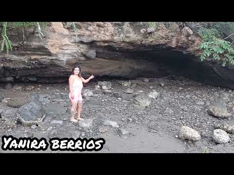 En la playa del cuco yanira berríos