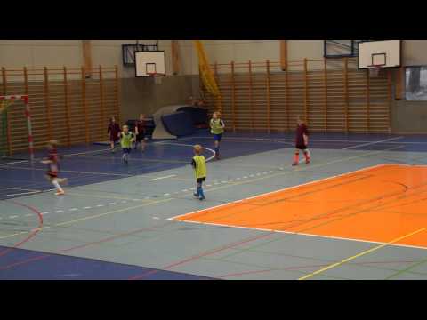 2014 12 06 FA Piaseczno   MUKS Julianów II, rocz 2006 07, Turniej mikołajkowy Konstancin