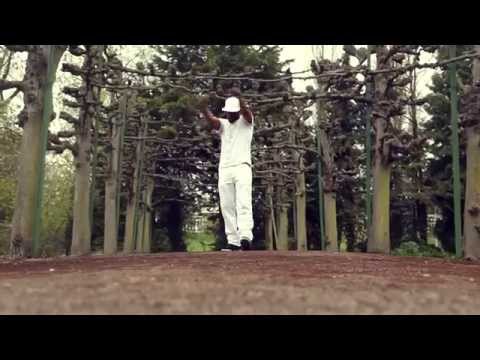 MystroStarr ft. Strizzy - Fly Away