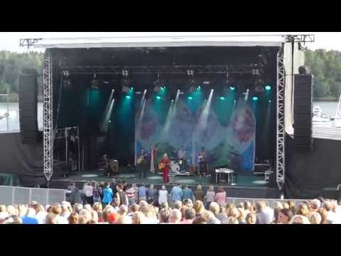 Lisa Ekdahl - "Vem vet" - live @ Hvalstrandfestivalen 2017