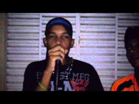 Mc Pink e Mc Kendao Resenha