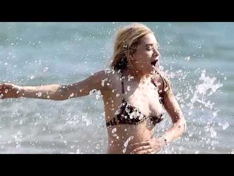 download lagu mp3 mp4 Ashley Olsen Swimsuit, download lagu Ashley Olsen Swimsuit gratis, unduh video klip Ashley Olsen Swimsuit