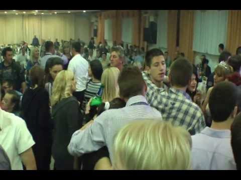 Rulet Bend-Muzika,Svadbe,Punoletstva,Rođendani,Krštenja,Nove Godine,Slavlje