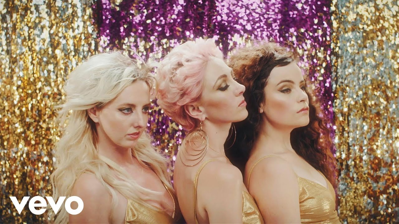 Femme — Gold
