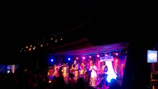 Seun Kuti & Egypt 80 - "Black Times" (trecho) - Blue Note Rio