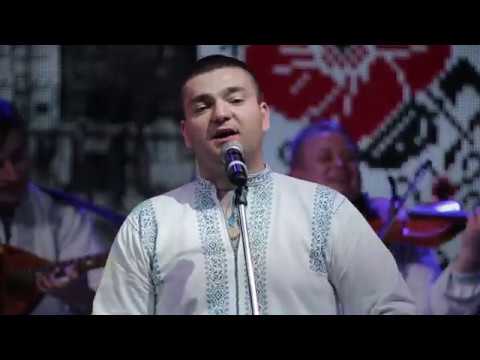 Sergiu Pavlov și  Ansamblul etnofolcloric Plăieșii - Crenguță de brad stufos