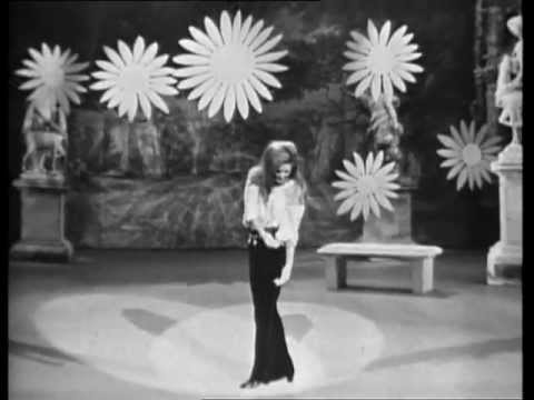 Dalida - Le Temps Des Fleurs