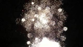 preview picture of video 'Slavnostní ohňostroj 1.1.2013'
