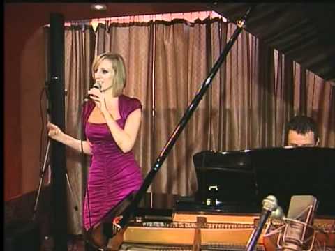 download lagu mp3 mp4 Aurora Scott, download lagu Aurora Scott gratis, unduh video klip Aurora Scott