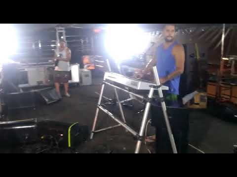 PASSAGEM DE SOM  ''OZ KARAZ DE SAIA EM POTÉ-MG RÉVEILLON''