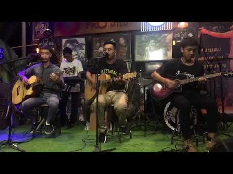 live bingkai kaca band - gelap kan terang