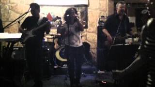 stop draggin my heart around @ Lucky&#39;s 7 28 12