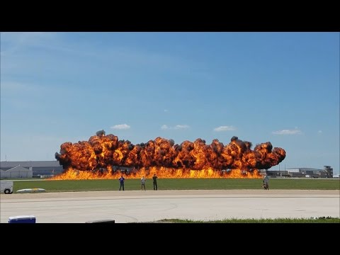 Blue Angels, F16, Vietnam Demo And High Speed Passes (Fort Worth Air Show 2016) 4K