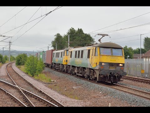 90045 and 90041 4S88 Carstairs 07Jul2020